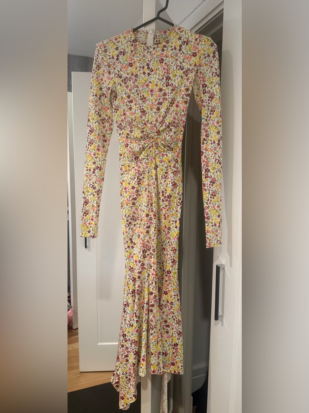 Philosophy Cream Floral Long-Sleeve Twist-Waist Maxi Dress